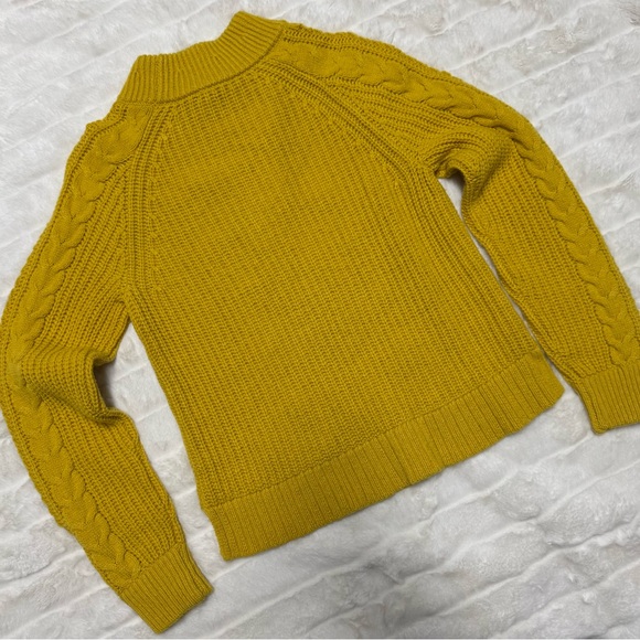 J. Crew Pom-pom Cable-knit Sweater Size Small NWT - Picture 6 of 10
